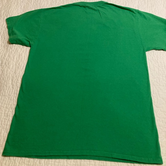 Christmas T-shirt Size Medium - Picture 4 of 7